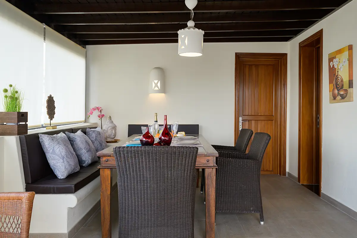 Esstisch mit Platz für sechs Personen in Hipoclub Villa Aguamarina 29