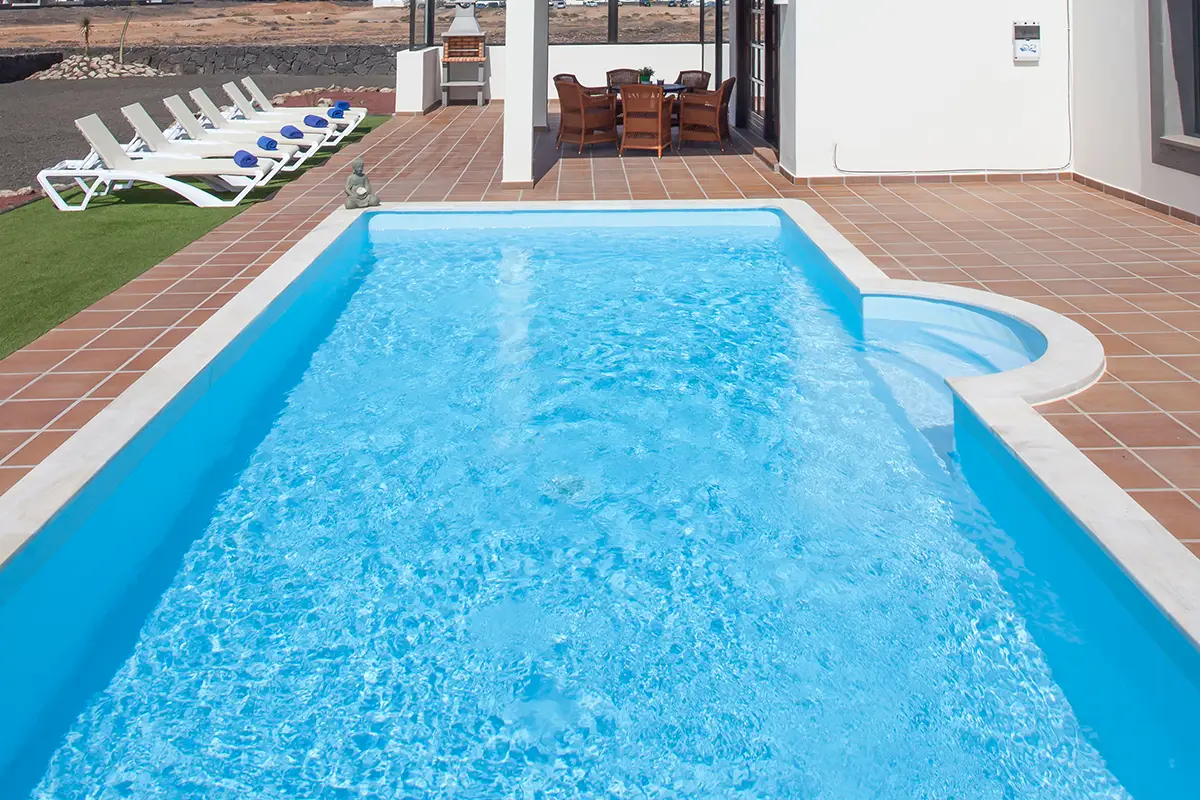 Peaceful pool with decorative buddha corner, Hipoclub Villa Aguamarina 2