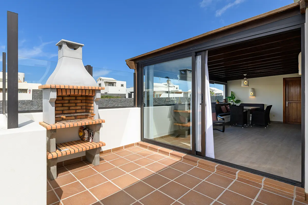 Außenterrasse mit Grill in Hipoclub Villa Aguamarina 26