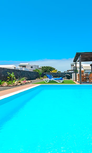 Pool der Villa Aguamarina 28 Pool der Hipoclub Villa Aguamarina 28