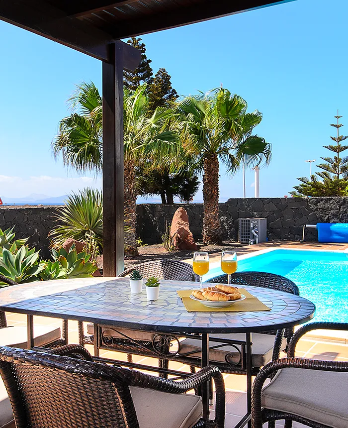 Terraces with open views in all Hipoclub Villas